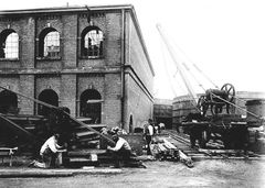 Construction-of-the-Gasometer-in-Waterworks-Road.-1892.